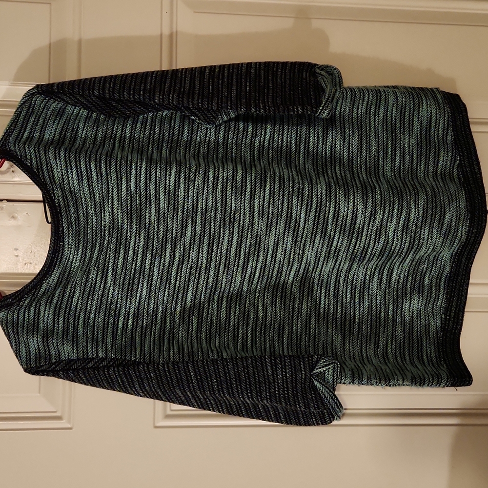Sweater - Picture 3 of 4